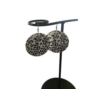 4422 NIP THIS IS IT 3" Black & White Leopard Design Oversized Dangle Earrings